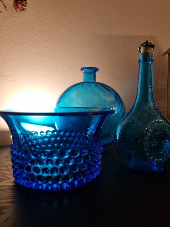 IITTALA FINLAND SAARA HOPEA NÄPPYLÄ NUUTAJÄRVI KROKUS NOPPSKÅL GLAS SKÅLIITTALA