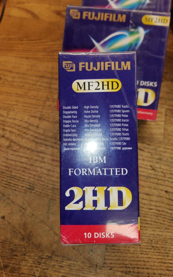 FLOPPYDISKETTER 68st NYA MF2HD formatterade!