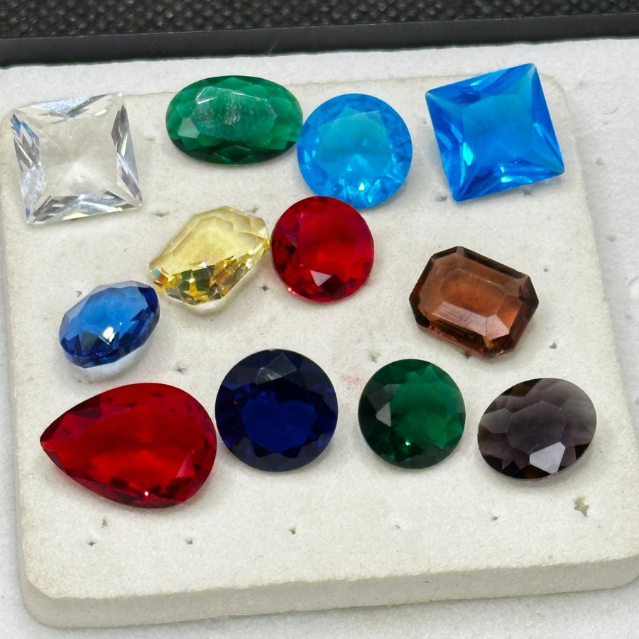 Mix stones 31,00 ct