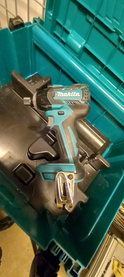 Makita DTD 147RFJ