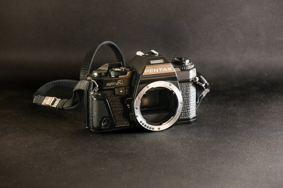 Pentax Super-A (DEFEKT, Reparationsobjekt eller delar)