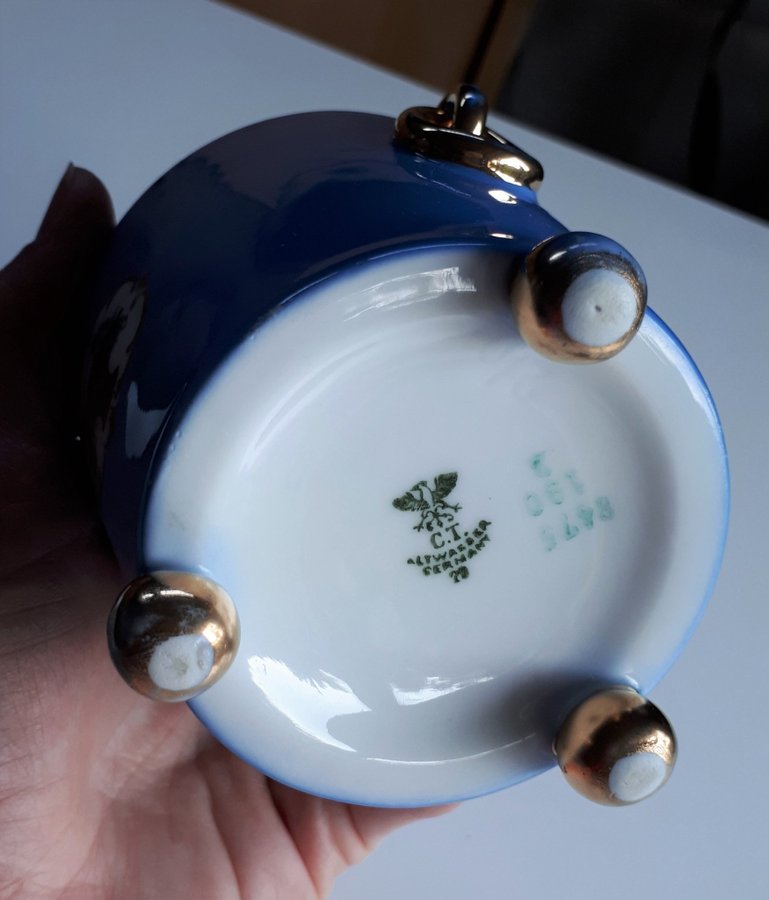 C.T. Altwasser Germany, Small Stamped Porcelain Bowl. Porcelæn Skål, Porslin Vas