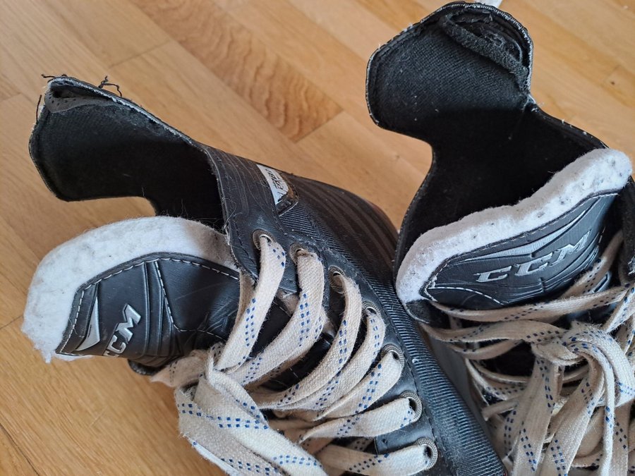 CCM Ishockey Skridskor Storlek 35