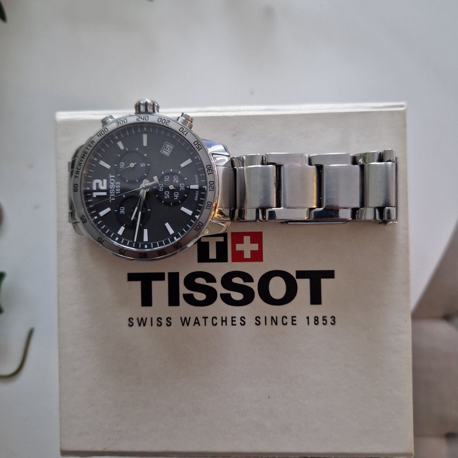 Tissot Chronograph Kvarts Armbandsur