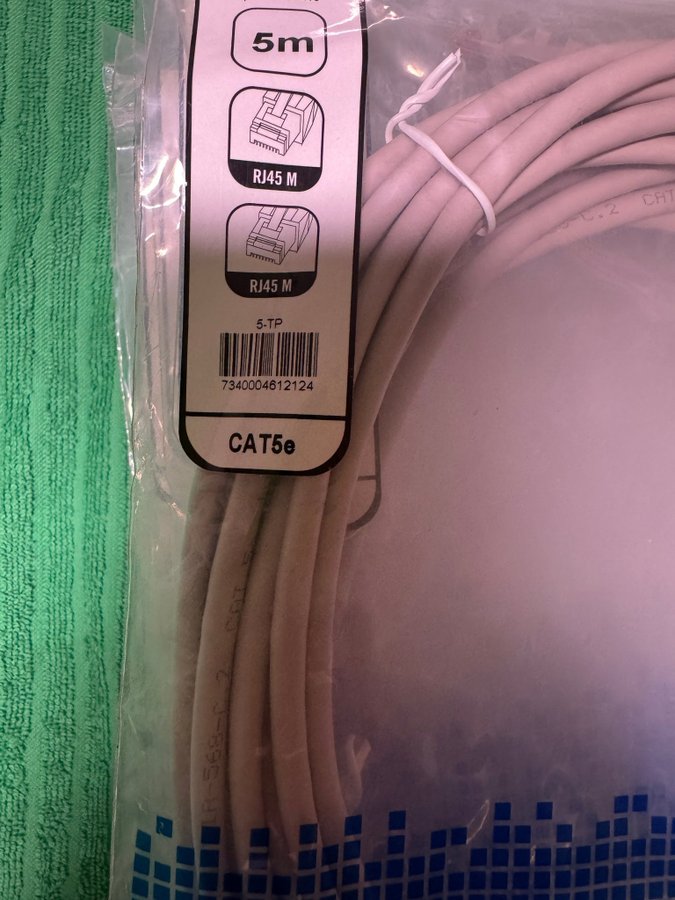 9 st Cat 5e nätverkskablar 5m HELT NYA