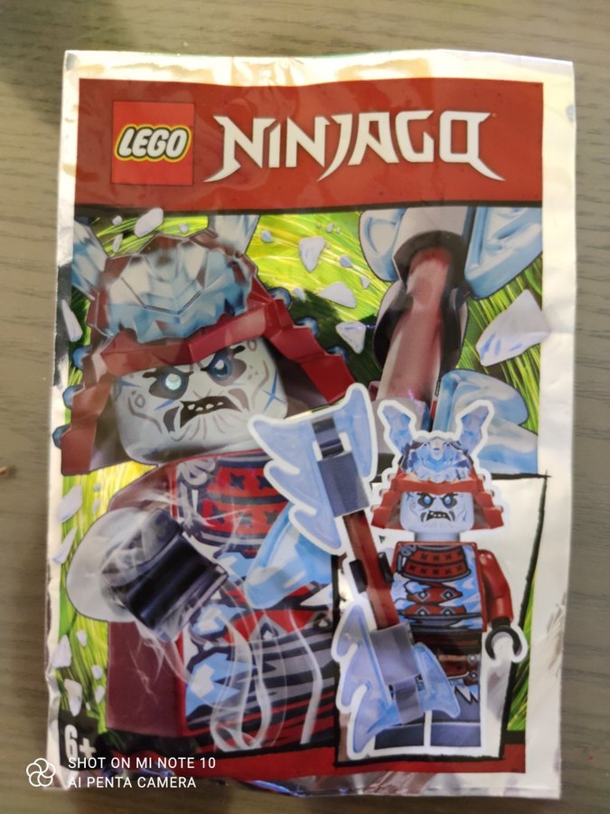 LEGO Ninjago Minifigur "Blizzard Samurai" Oöppnad/NY