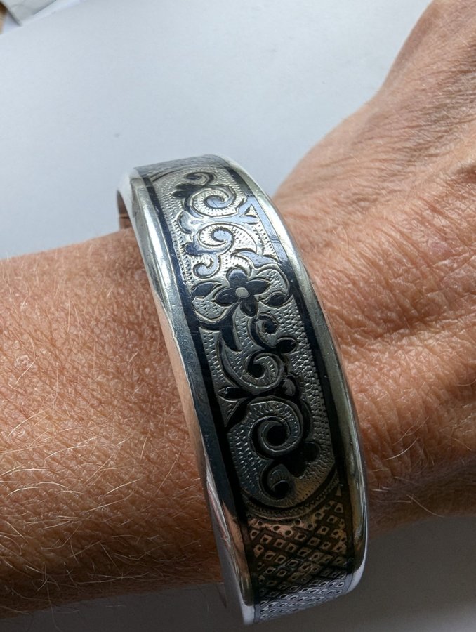 Antikt ryskt stelt silver niello armband, stämplat