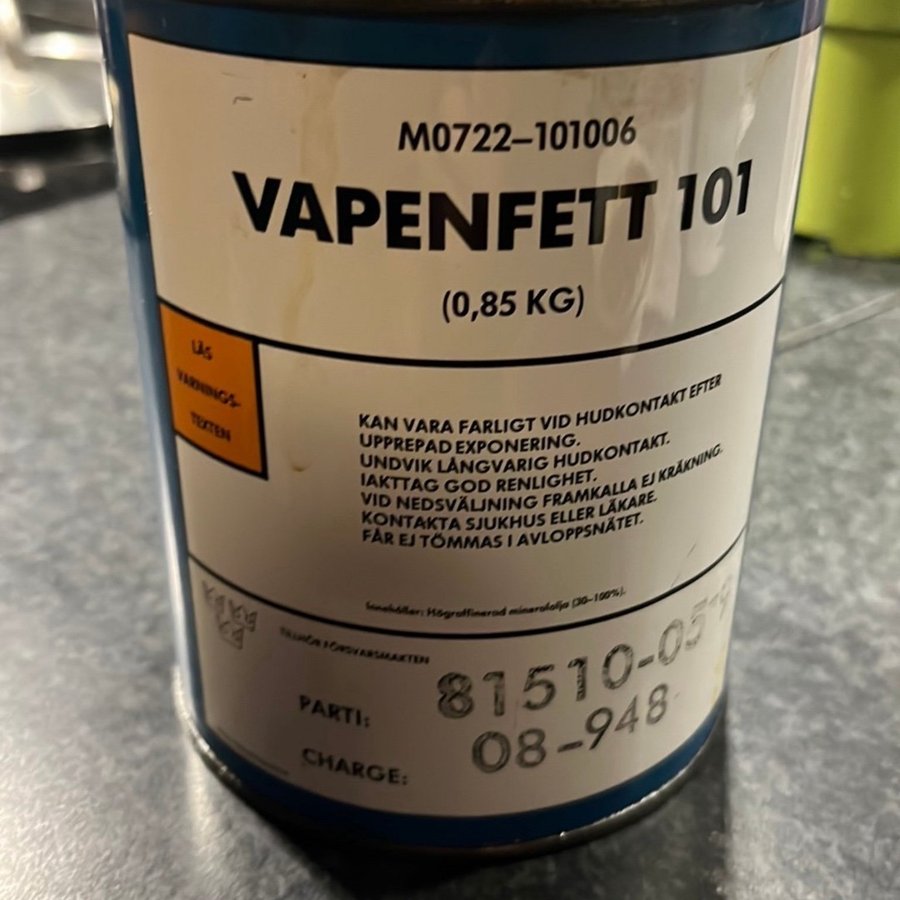 Försvarets Vapenfett 101