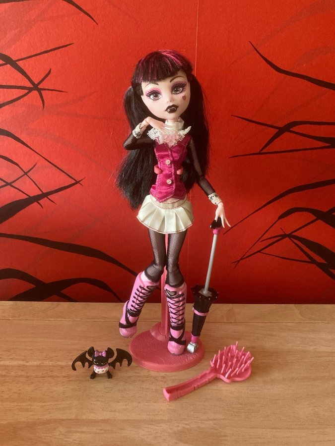 Monster High Draculaura Doll (2013)