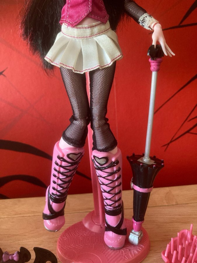 Monster High Draculaura Doll (2013)