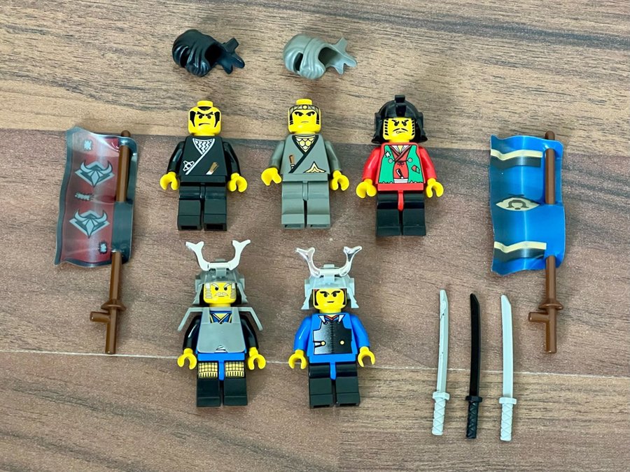 LEGO Ninja Knights 4805 Minifigurer  Tillbehör