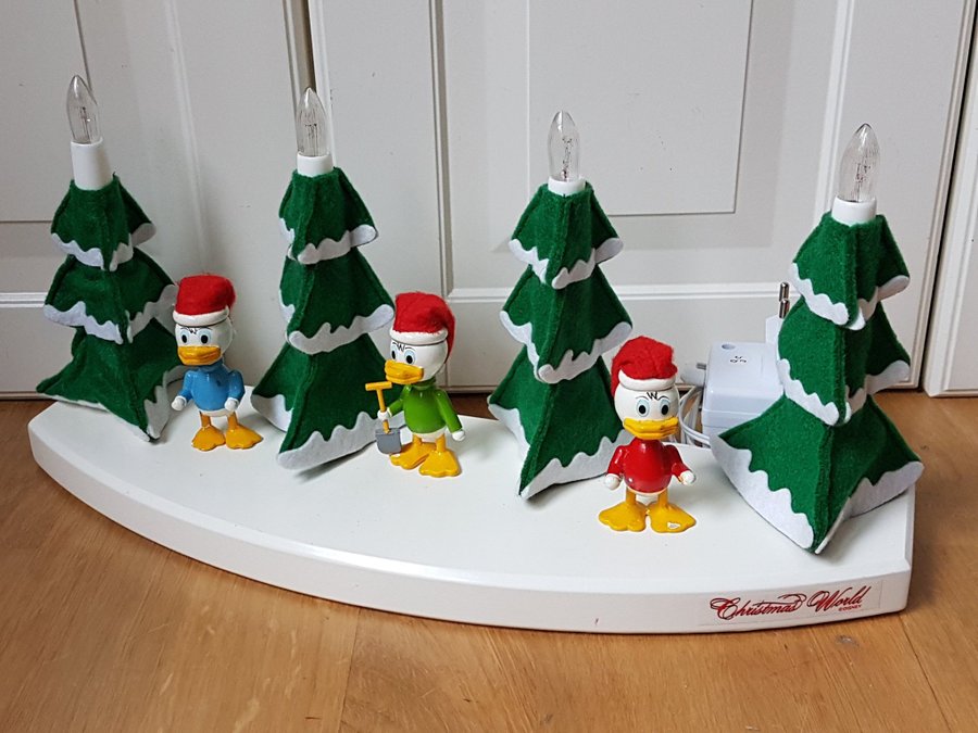 Äldre Christmas World, Disney, Konstsmide Julbelysning med Donald Duck  vänner