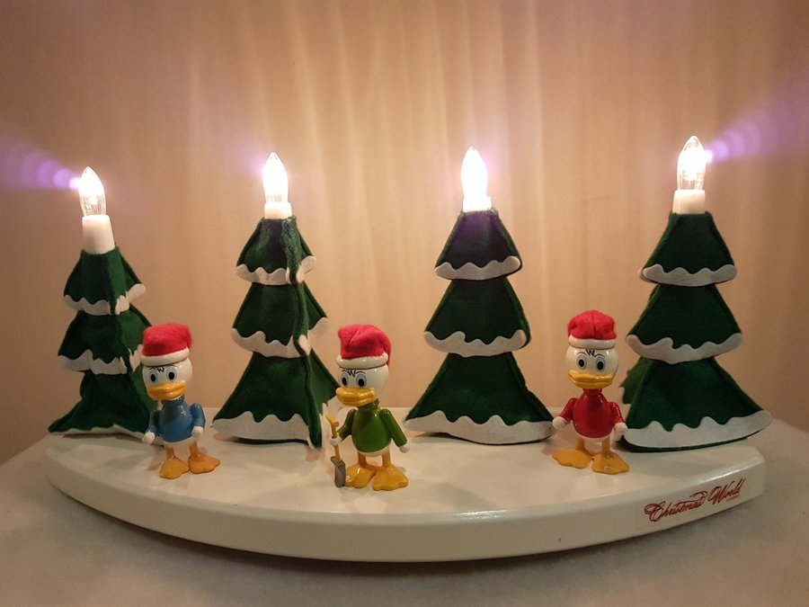 Äldre Christmas World, Disney, Konstsmide Julbelysning med Donald Duck  vänner