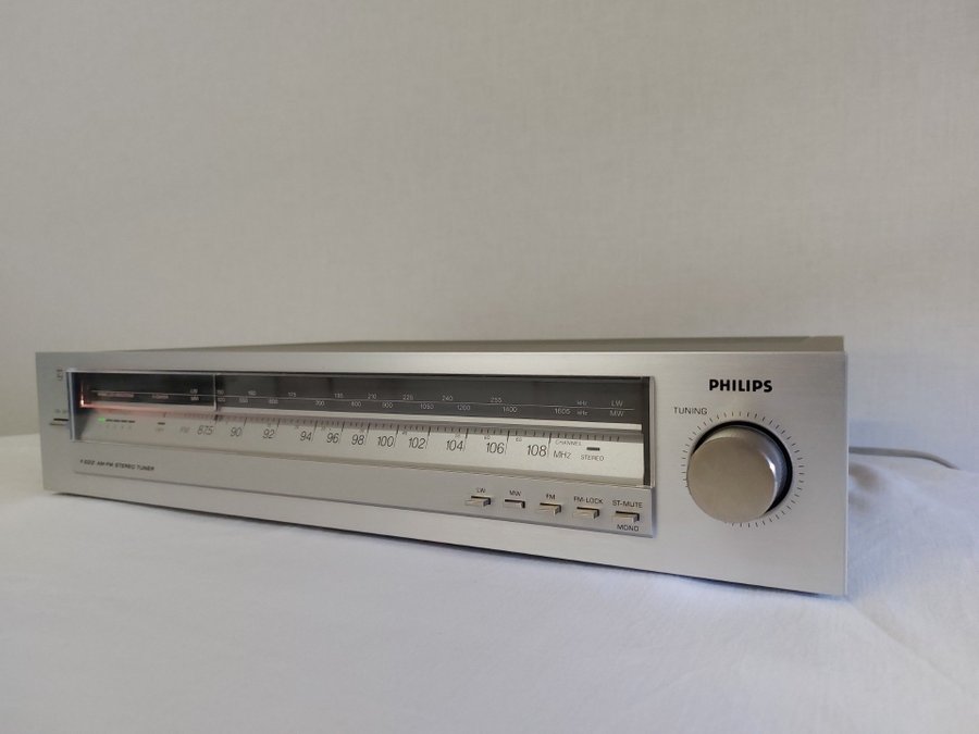 Philips F 2200 AM/FM Stereo Tuner / unik