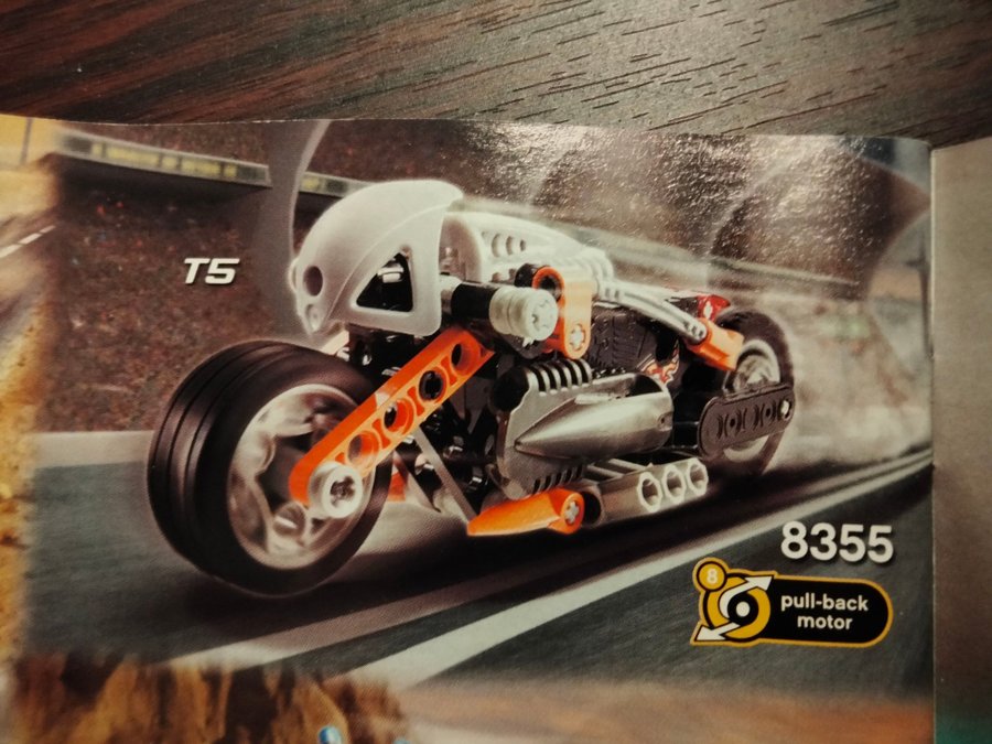 Lego Racers 8355 H.O.T. Blaster Bike