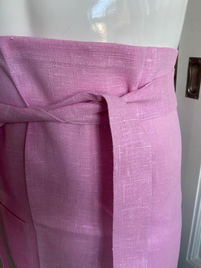 NYTT Linneförkläde Lovely Linen - Rosa 895kr