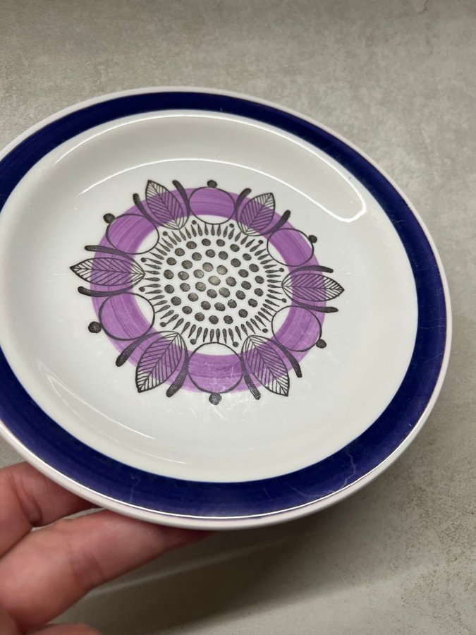 2x Rörstrand Viola Dessert Plates