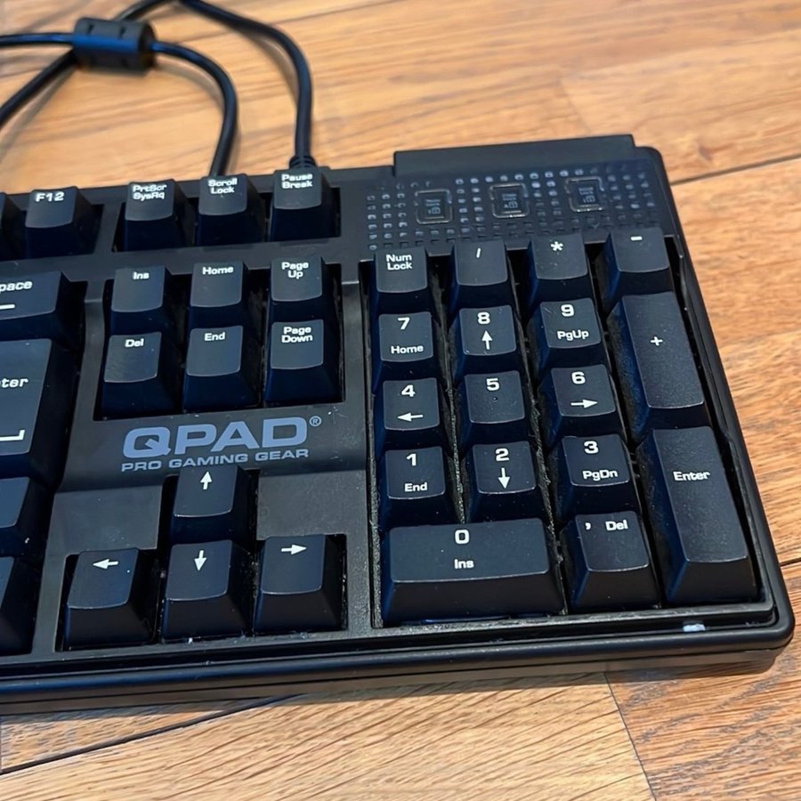 QPad MK50 USB-tangentbord