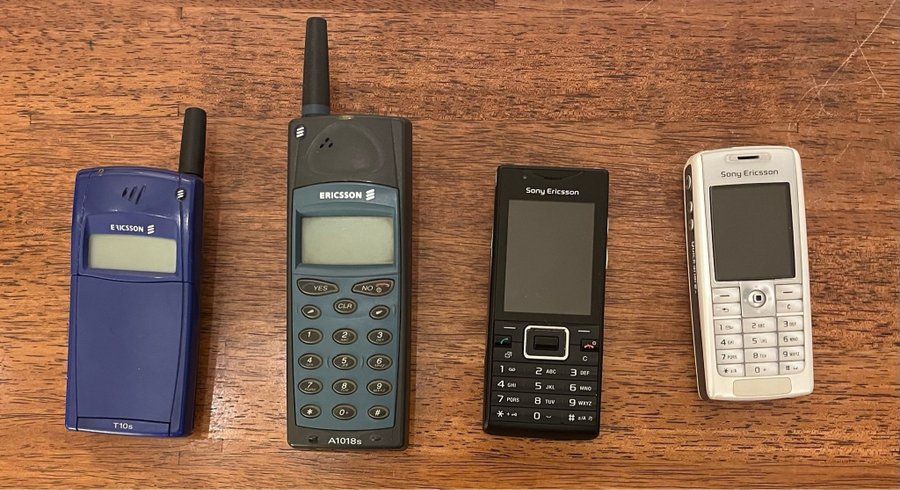 4 mobiltelefoner Ericsson / Sony Ericsson - T10s, A1018s, T630 och ELM J10i2