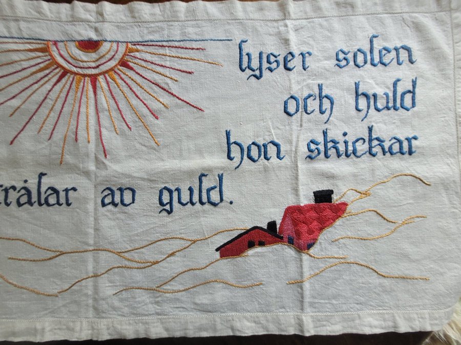 Fin gammal jugend väggbonad handbroderad antik ordspråk 105×46cm