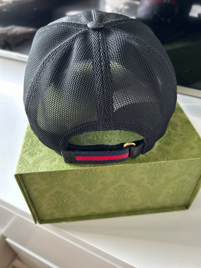 Gucci svart keps, storlek M 58 CM