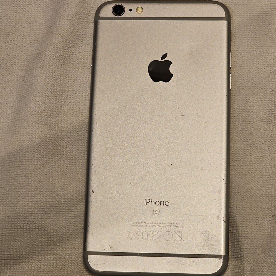 iPhone 6S defekt har inte testat och ingen garanti