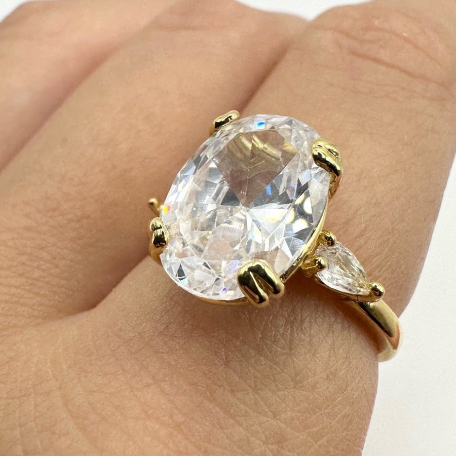 Sten ring guldfärgad Cubic Zirconia Storlek 19