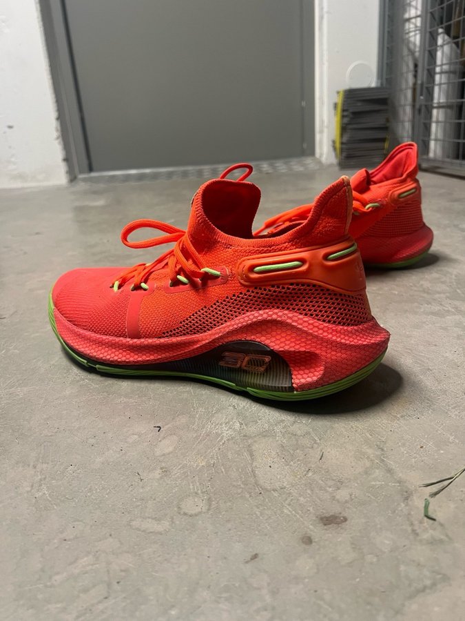 Under Armour Curry 6 Roaracle