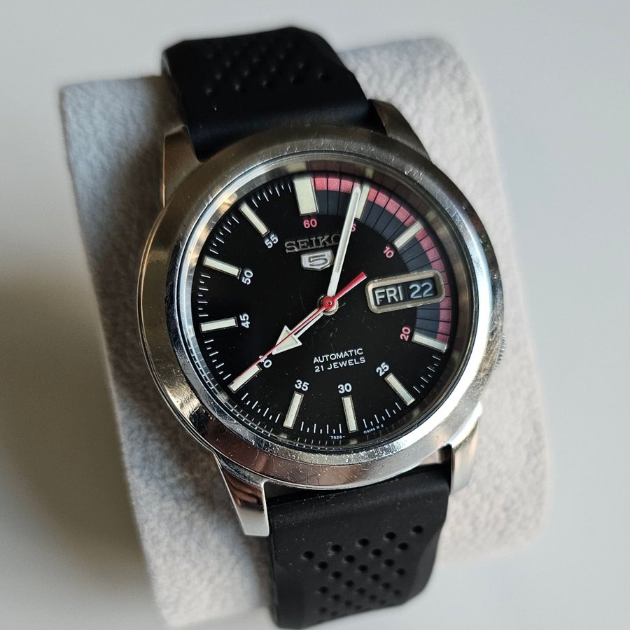 Seiko 5 | Automatic 21 Jewels (7S26-02W0)