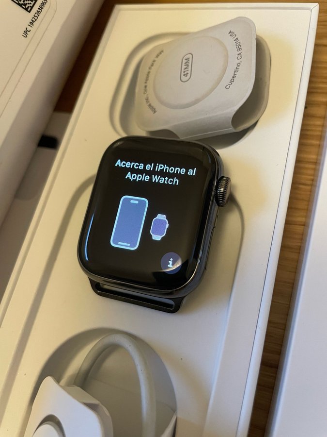 Apple Watch Series 7 GPS + Cellular