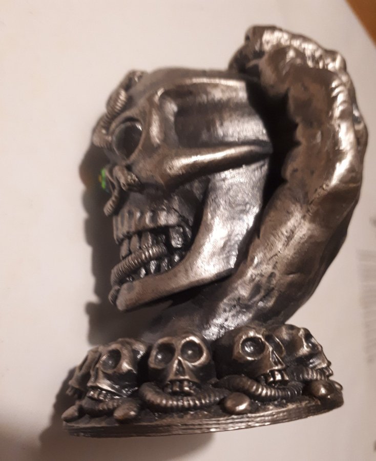 The Keeper Of The Skulls 3099, Tudor Mint Pewter Skull