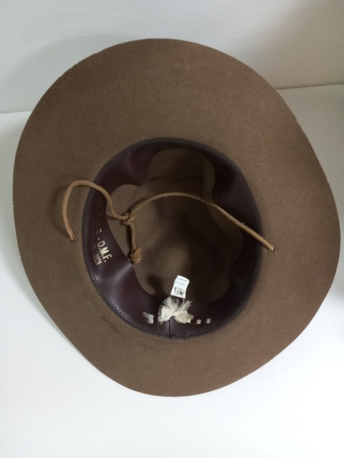 Vintage Scout Hatt Portugal 100% ull och läder detaljer storlek 57