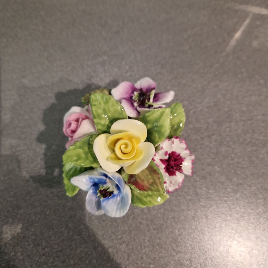 Coalport blomsterarrangemang