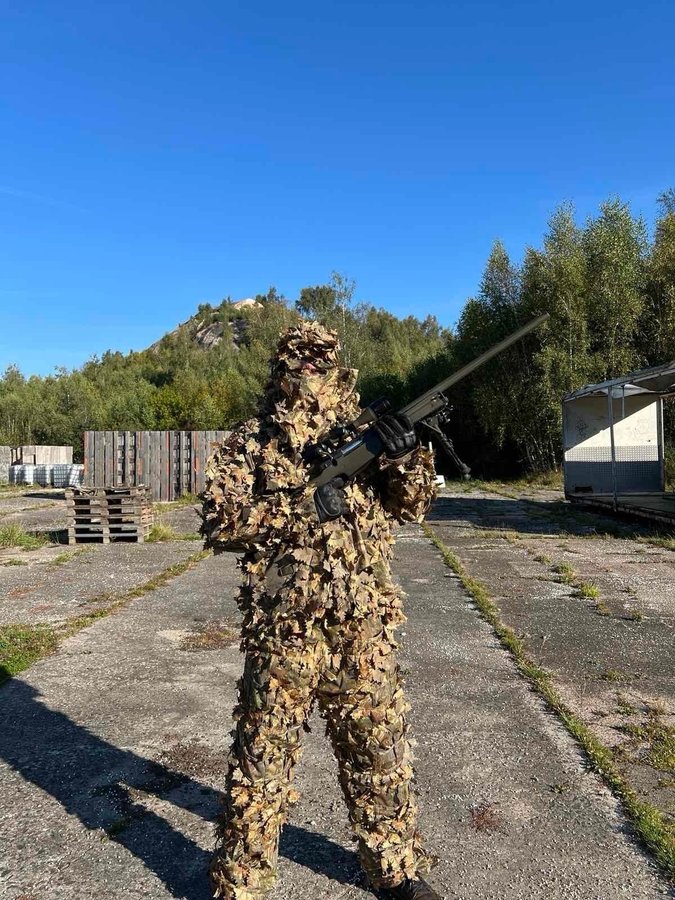 Komplett Ghillie Suit av premium kvalite! i Nyskick!! Airsoft