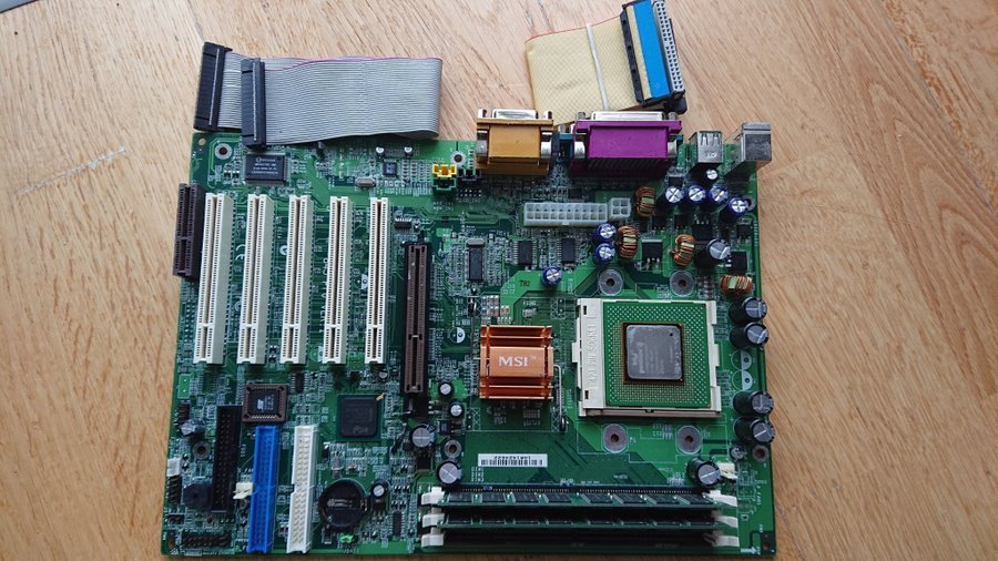 2001 MSI 845 PRO Socket 423, Pentium 4, RDRAM