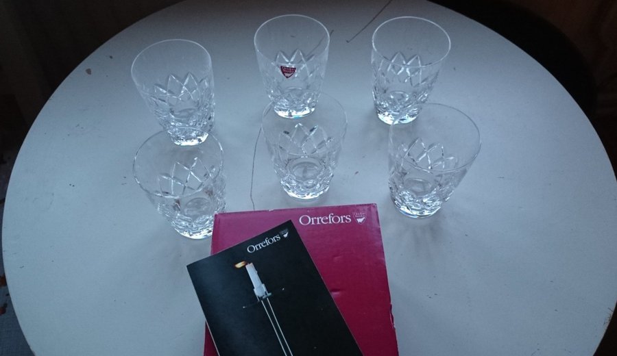 10 st Orrefors Karolina selterglas och whiskeyglas, formgivna av Gunnar Cyren.