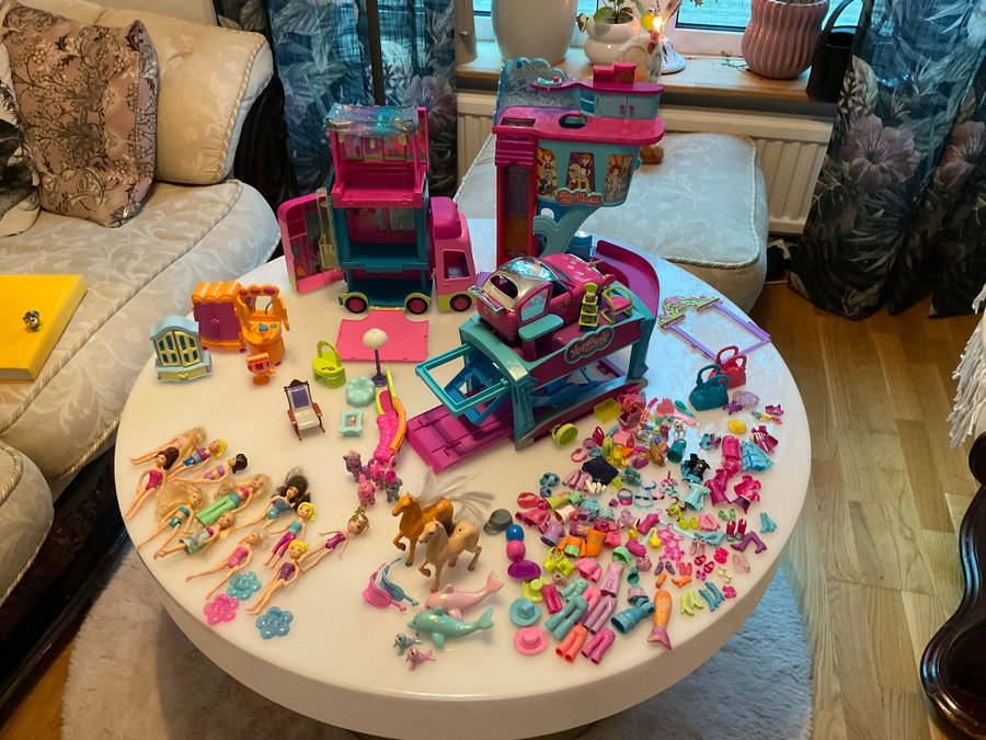 Polly Pocket - Stor samling med hus, bilar, dockor och tillbehör