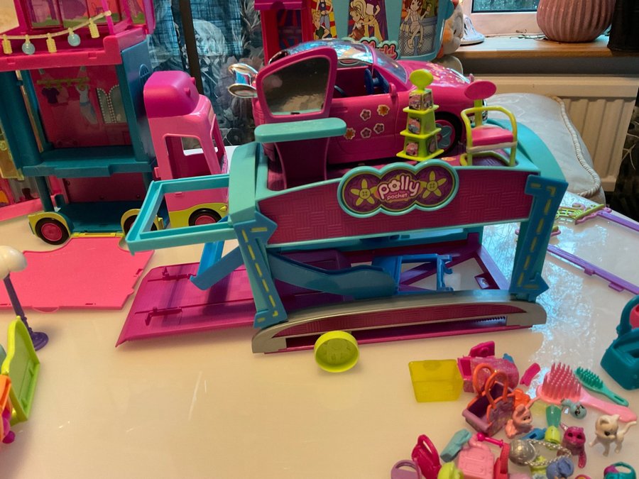 Polly Pocket - Stor samling med hus, bilar, dockor och tillbehör