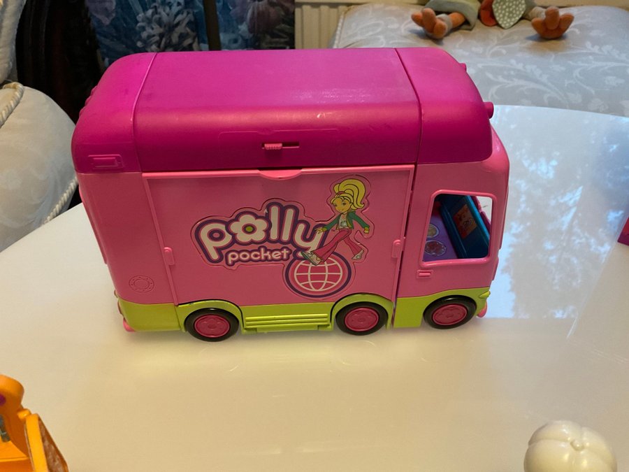 Polly Pocket - Stor samling med hus, bilar, dockor och tillbehör