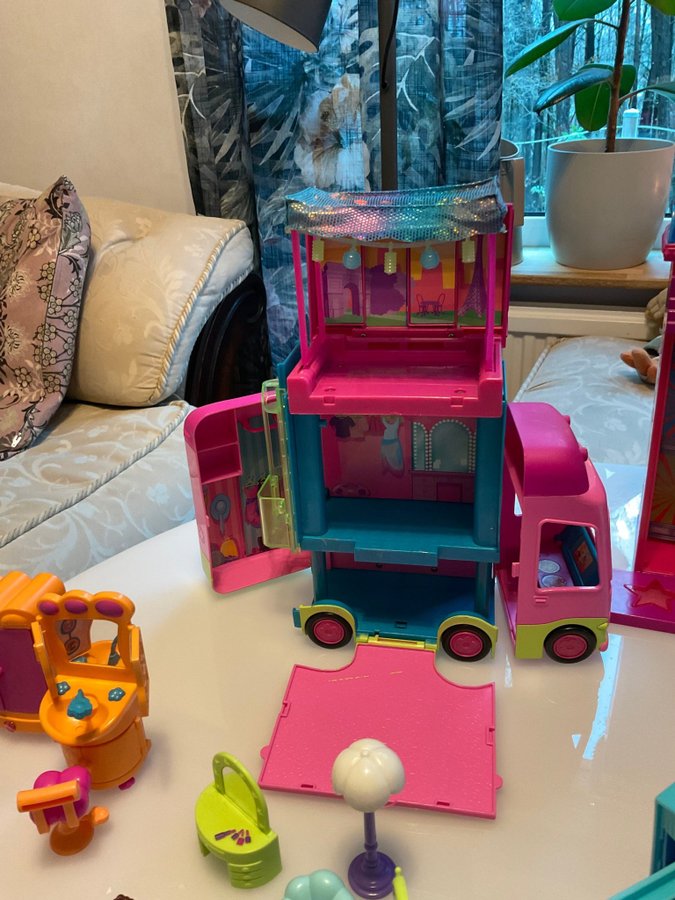 Polly Pocket - Stor samling med hus, bilar, dockor och tillbehör