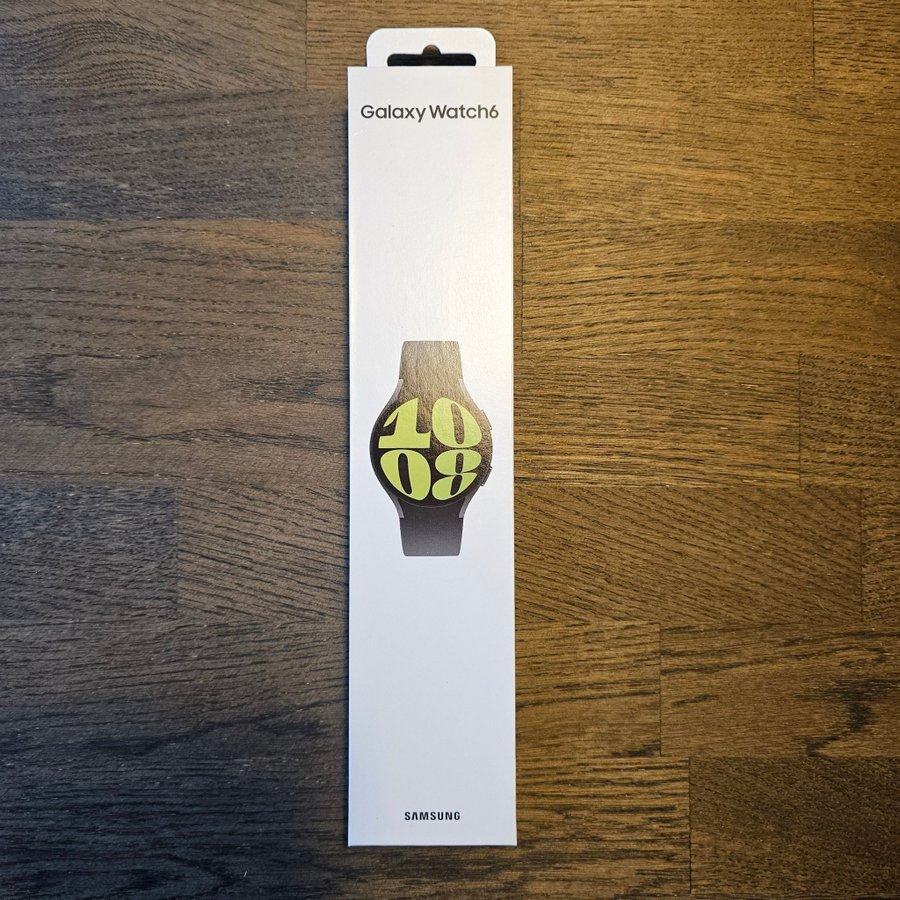 Helt ny oöppnad Samsung Galaxy Watch 6 44mm