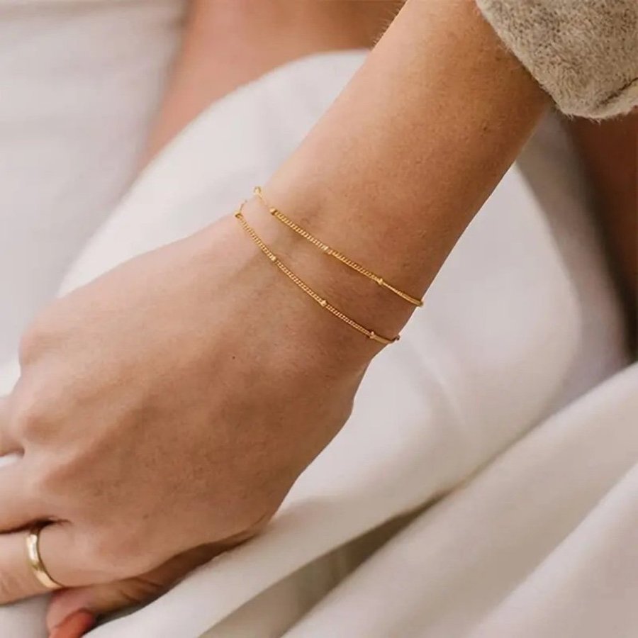 Minimalistisk 18K Guld Dubbel Armband med Guldpärlor | 18K Guldpläterad