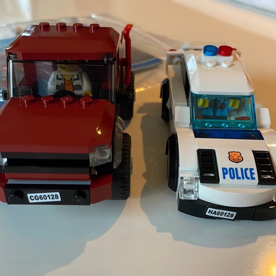 Lego City 60128 - Polisbil och Röd Lastbil