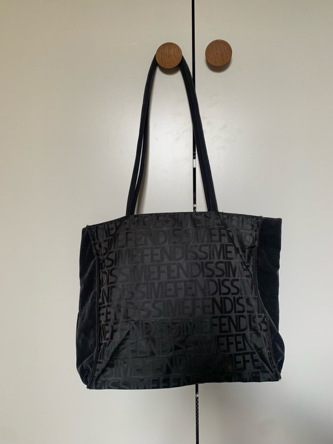 Fendi/Fendissime väska/tote bag y2k-stil mycket bra skick!