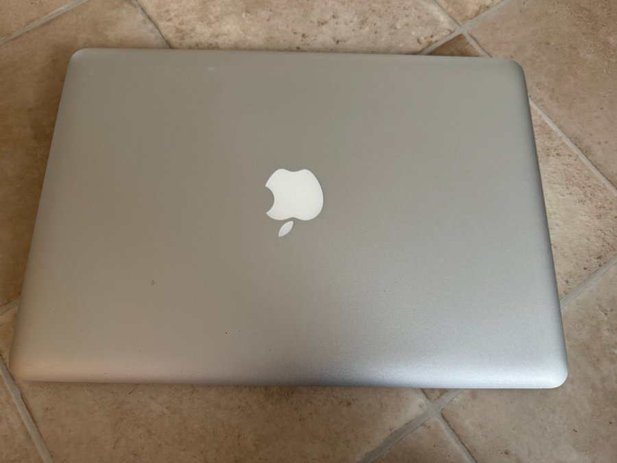 Finskick i5 Intel, 3,0 GHz MacBook Pro 16GB/256GB SSD