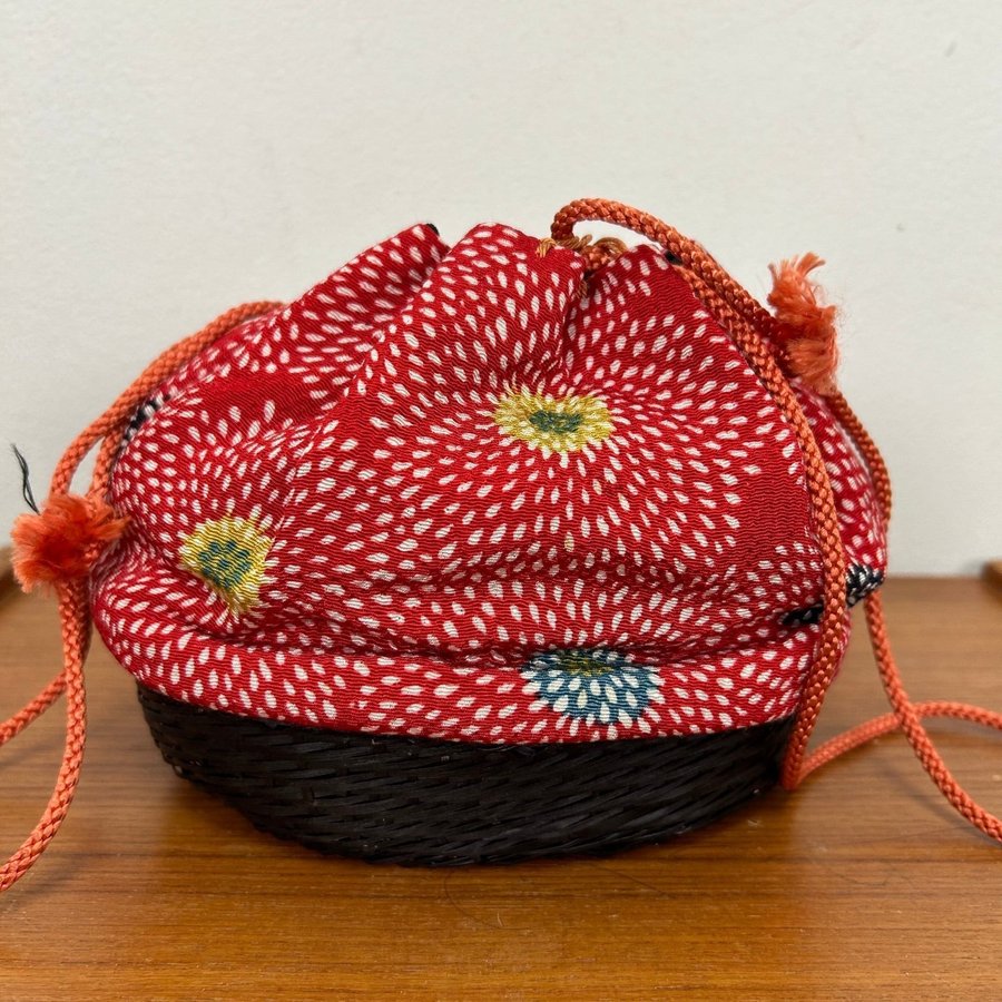 Vintage Japanese bento box and silk bag