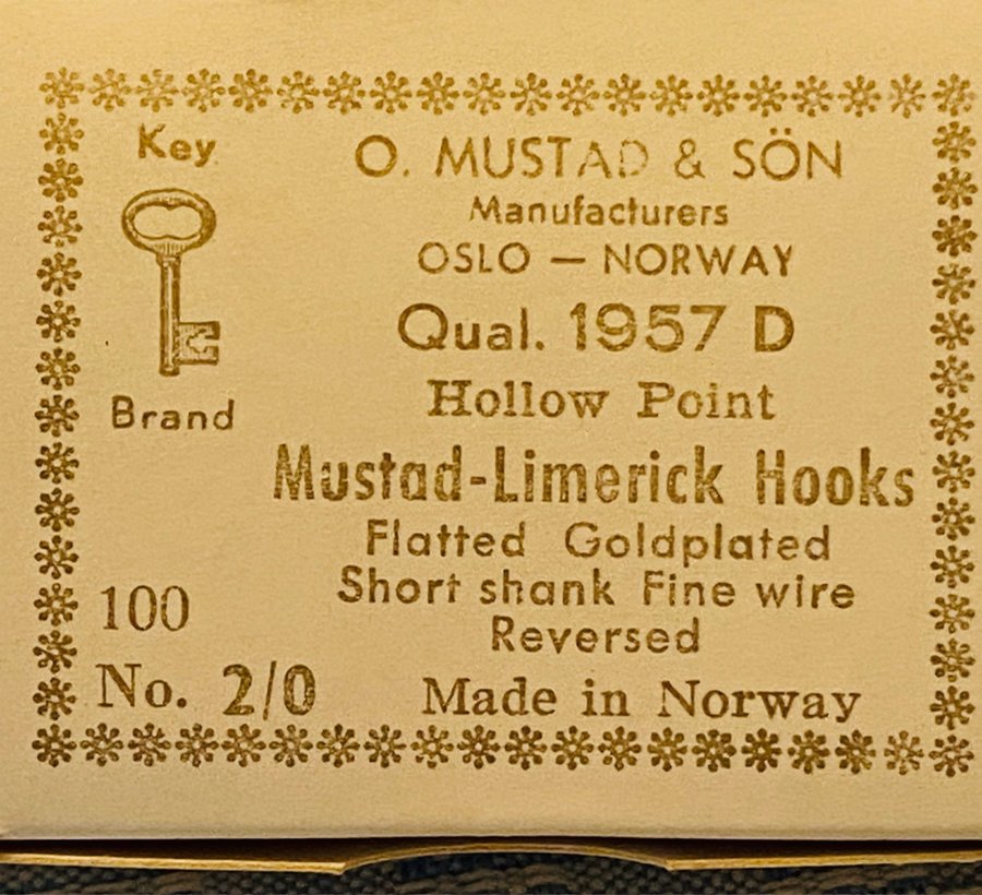 OBS Mustad special guldplaterade (äkta ) krokar 100st . Nr 2/0 Qual 1957 D .