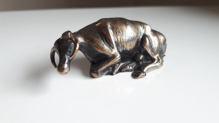 Gammal Silver Buffel 5x2cm 15g Tjurfigur Gammel Sølv Tyr Figur Sølvfigurer