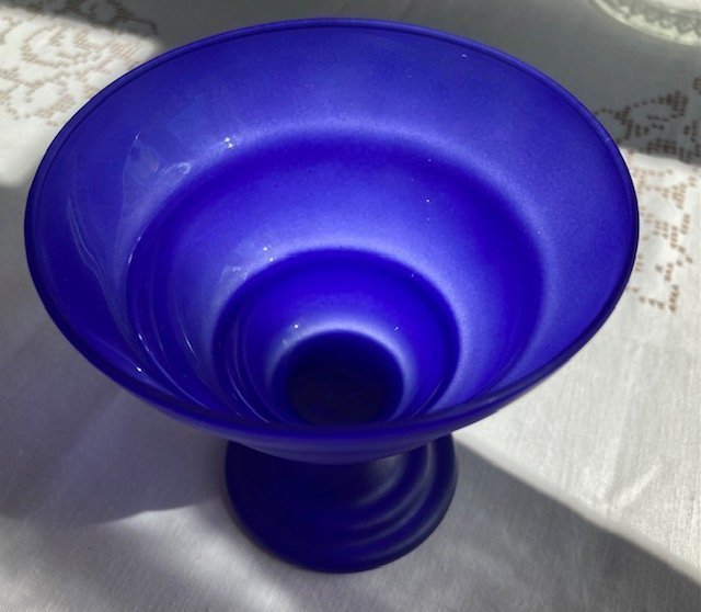 RETRO Mörkblå glasskål skål modell mindre 12cm hög ca 11cm i diameter