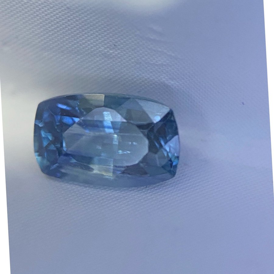 Sapphire 0.46 carat